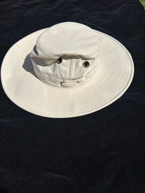 Women's Tilley Cream Wide Brim Outdoor Sun Hat